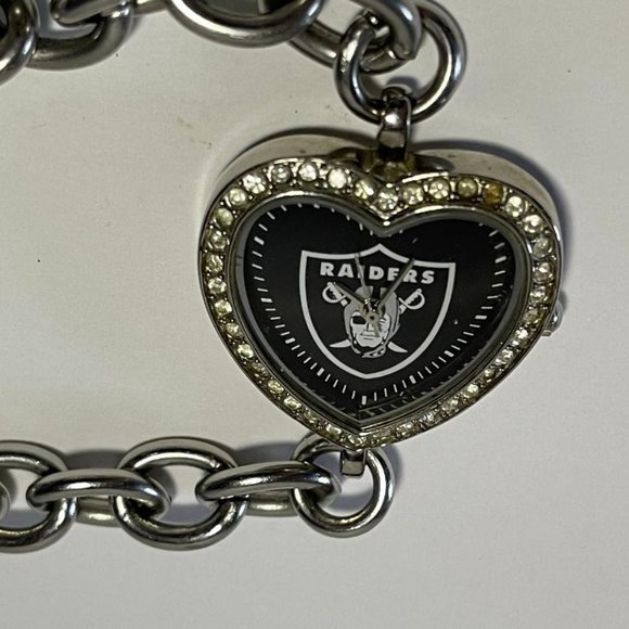 Las Vegas Raiders NFL Women's Heart Stainless Steel Bracelet Watch by Game Time - Picture 1 of 3